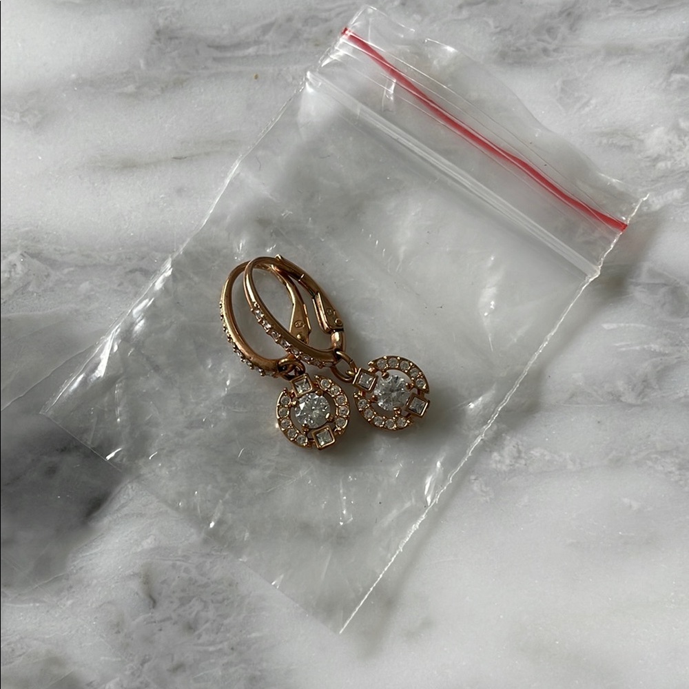 Elegant Gold and Crystal Earrings